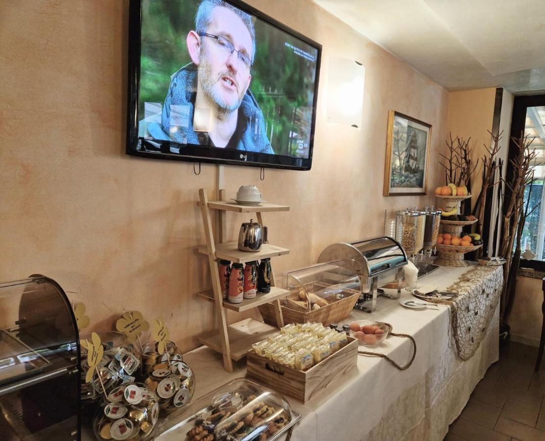 Hotel Bel Sogno Римини Экстерьер фото