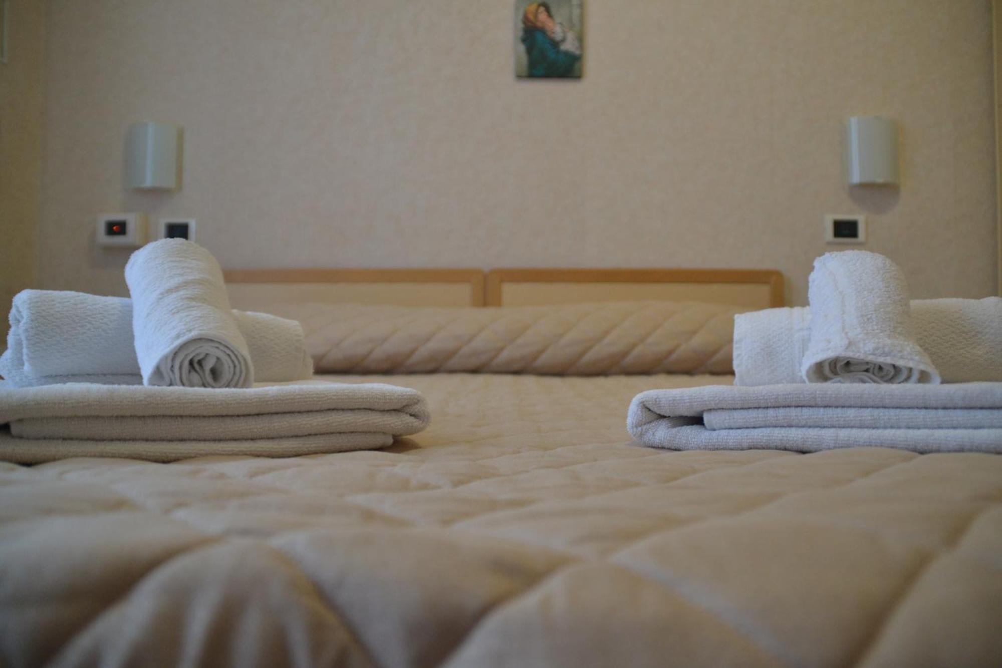 Hotel Bel Sogno Римини Экстерьер фото
